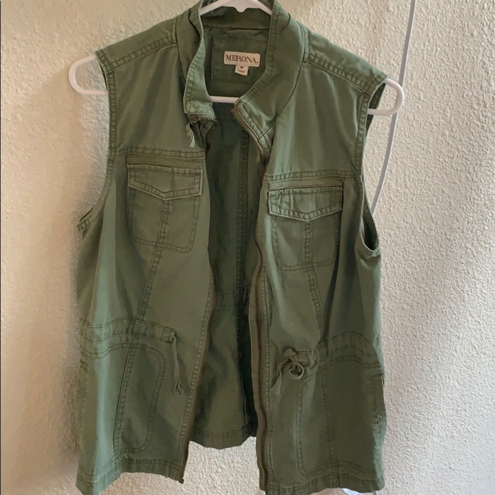 Target Utility Vest. Size Medium